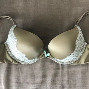 Victoria Secret bra